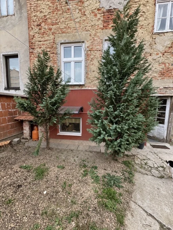 Zagreb, Kušlanova – adaptiran stan 50 m² + spremište i vrt