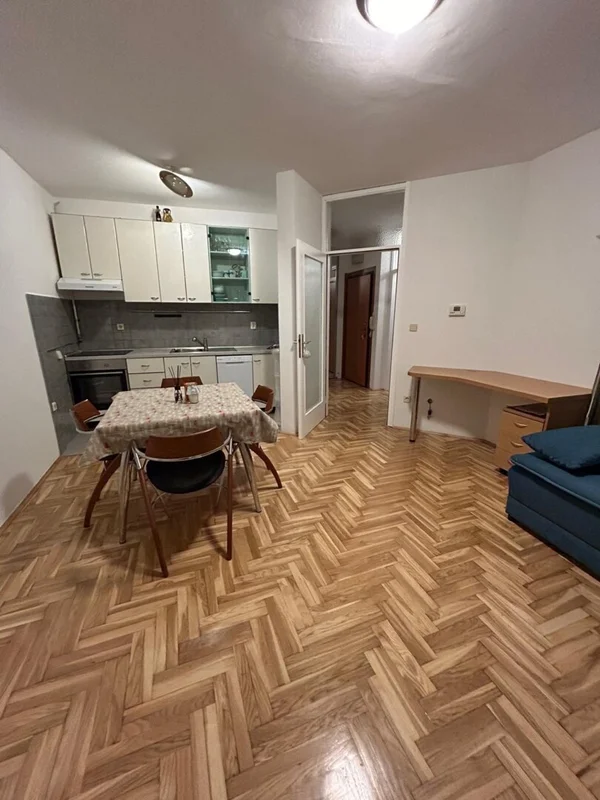 Volovčica, Turopoljska – renoviran 2-sobni stan 48 m² s vlastitim vrtom 85 m²