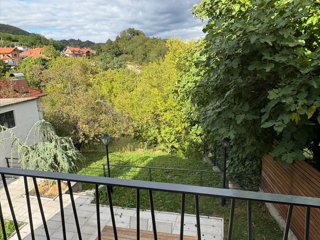 Kuća, Zagreb, Markuševec, 141m2+ garaža+okućnica! NOVOADAPTIRANO!