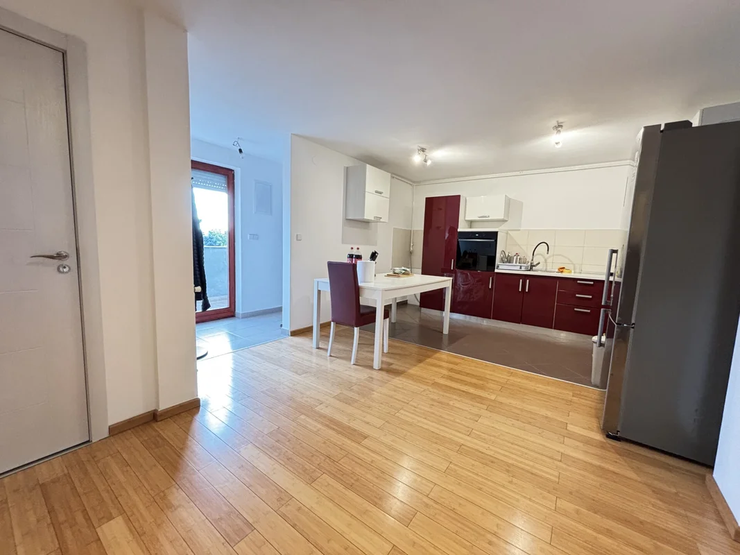 PRODAJA 4-SOBNOG STANA OD 87 m² S PARKIRNIM MJESTOM – DUBRAVA
