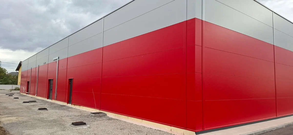 Ivanić grad, Poslovni prostor u retail parku, 560m2!! Veliki parking!