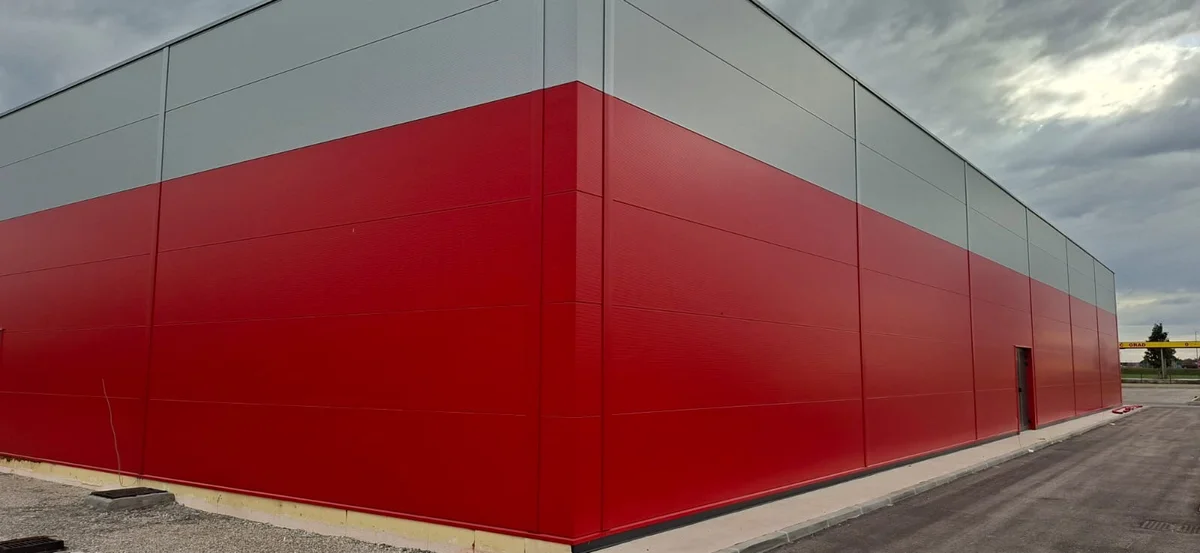 Ivanić grad, Poslovni prostor u retail parku, 560m2!! Veliki parking!
