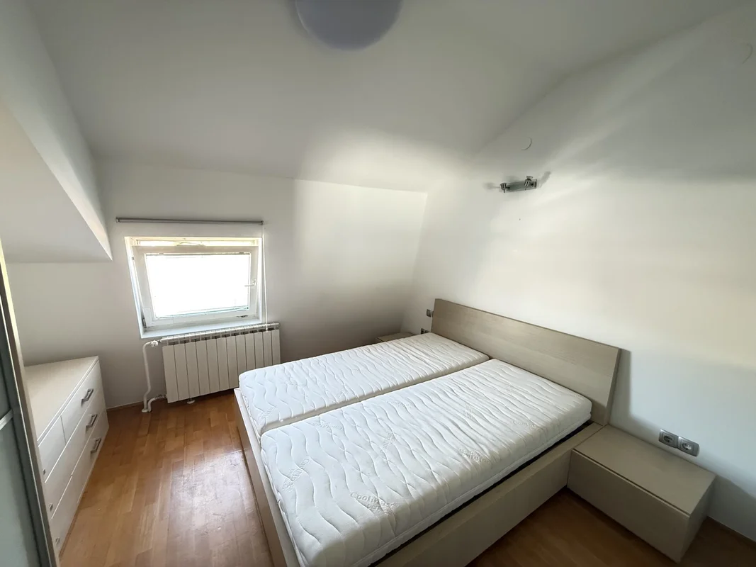 Zagreb, vinogradska, 87m2 + spremište! Prekrasan balkon! Istok - zapad