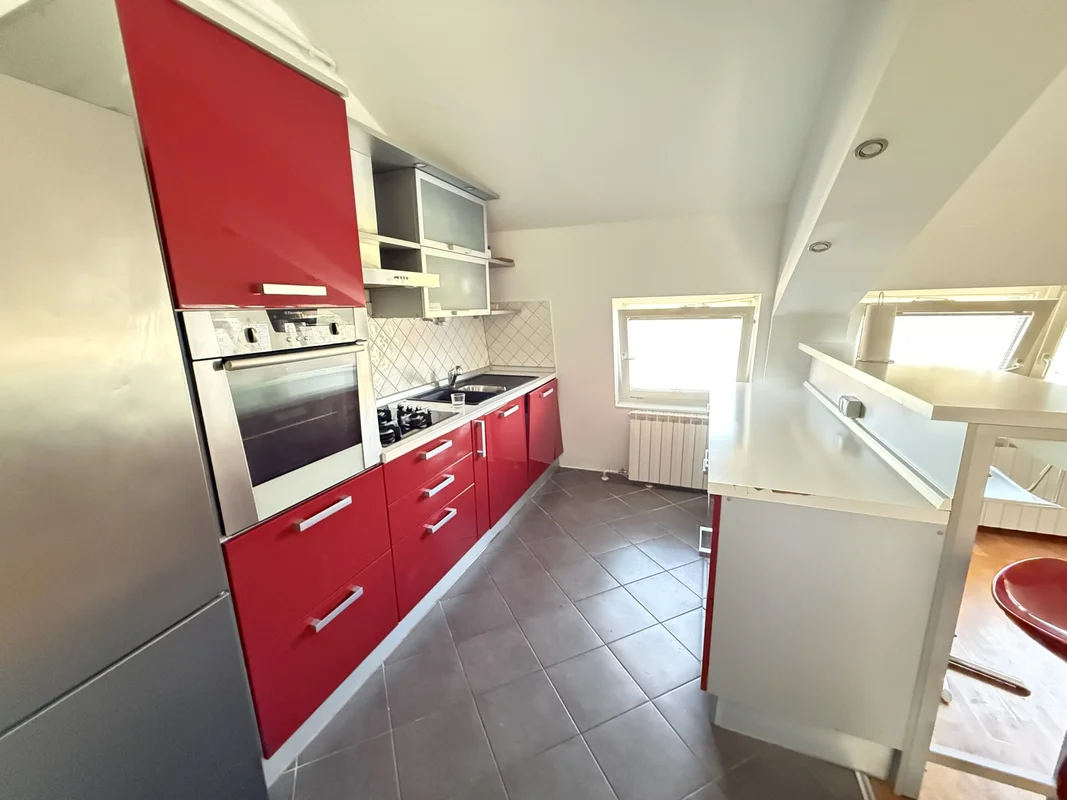 Zagreb, vinogradska, 87m2 + spremište! Prekrasan balkon! Istok - zapad