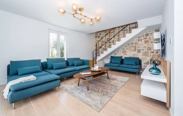 Brač, Vila za odmor, 1055m2, PRVI RED DO MORA!!