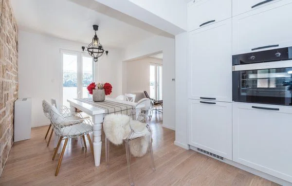 Brač, Vila za odmor, 1055m2, PRVI RED DO MORA!!