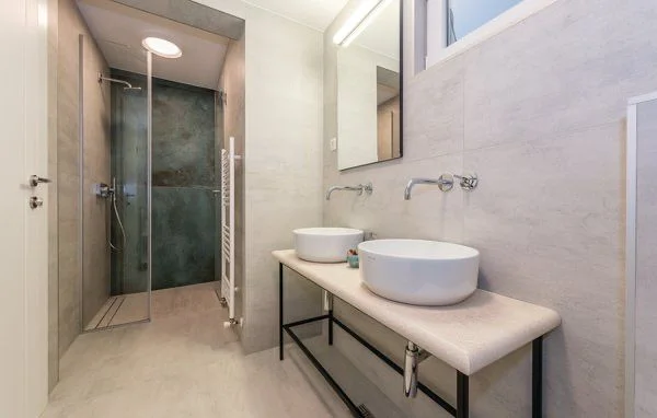 Brač, Vila za odmor, 1055m2, PRVI RED DO MORA!!