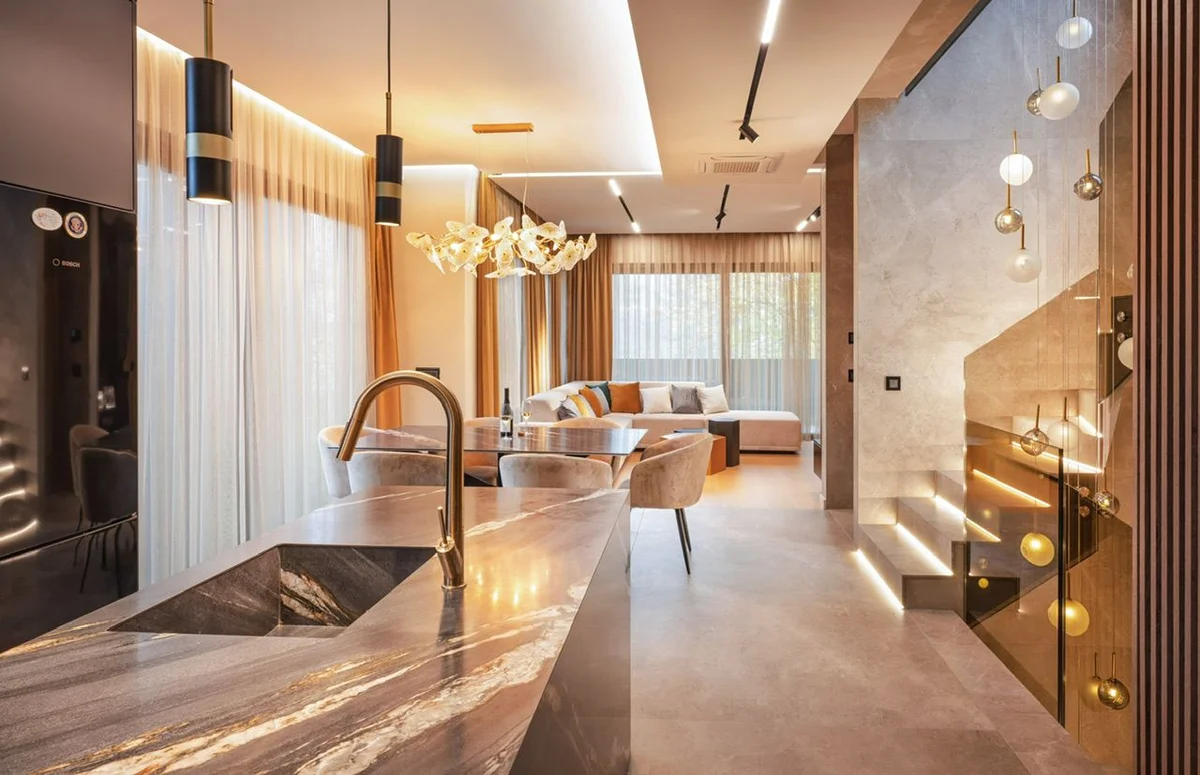 Zagreb, prekrasna urbana vila, srebrnjak, 245m2 (S PRIVATNOM KONOBOM)!