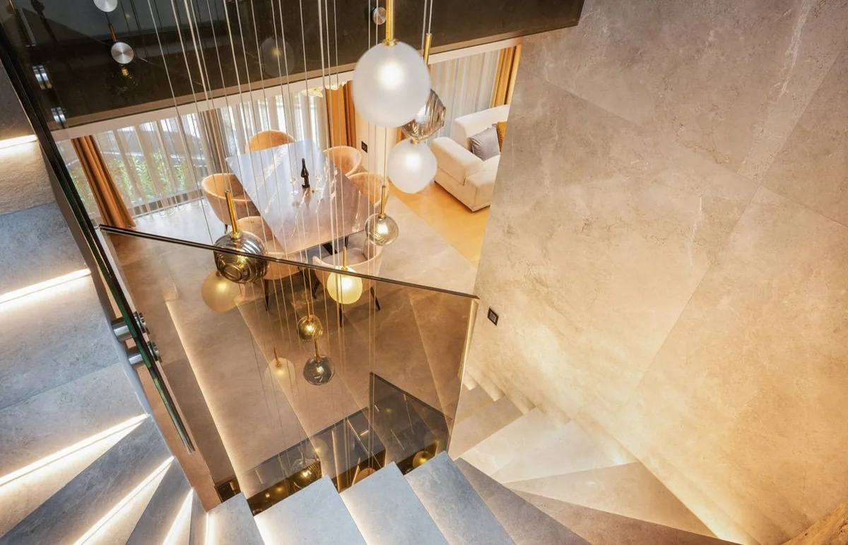 Zagreb, prekrasna urbana vila, srebrnjak, 245m2 (S PRIVATNOM KONOBOM)!