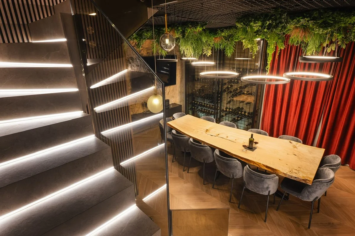 Zagreb, prekrasna urbana vila, srebrnjak, 245m2 (S PRIVATNOM KONOBOM)!