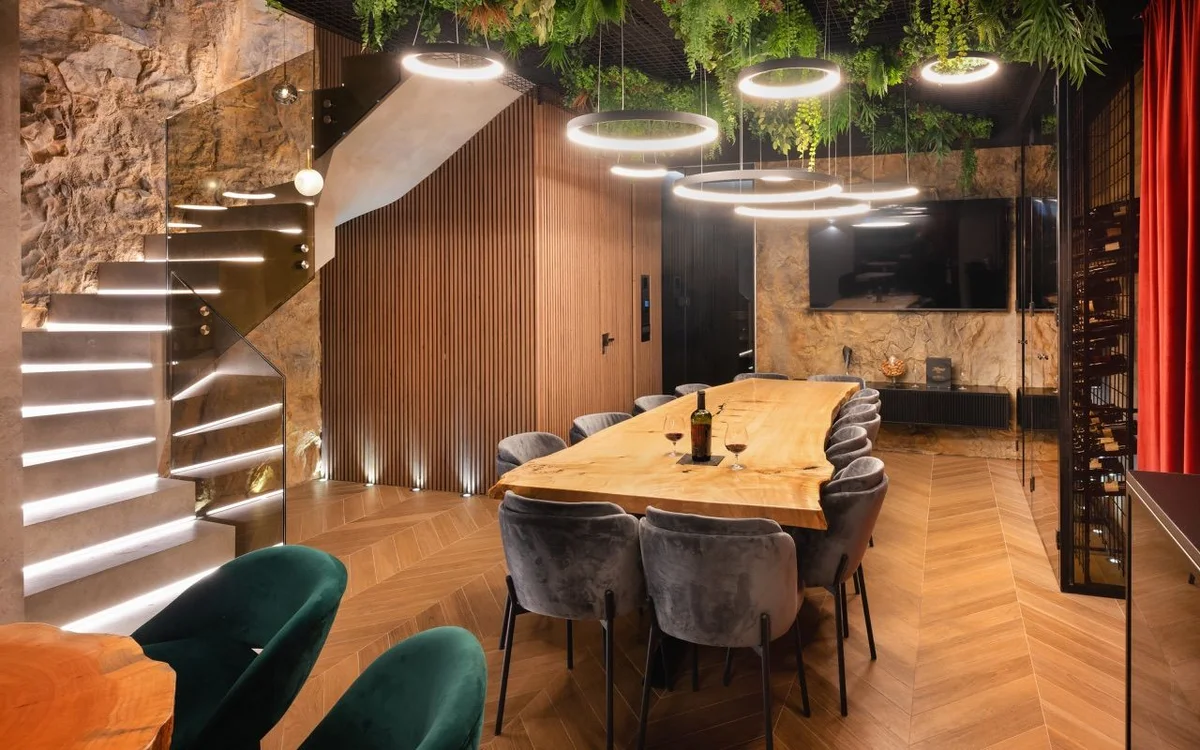 Zagreb, prekrasna urbana vila, srebrnjak, 245m2 (S PRIVATNOM KONOBOM)!