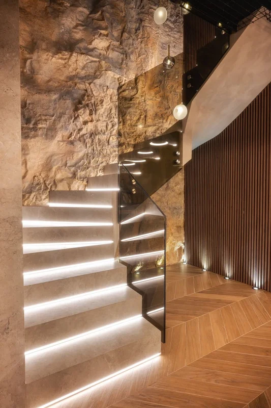 Zagreb, prekrasna urbana vila, srebrnjak, 245m2 (S PRIVATNOM KONOBOM)!