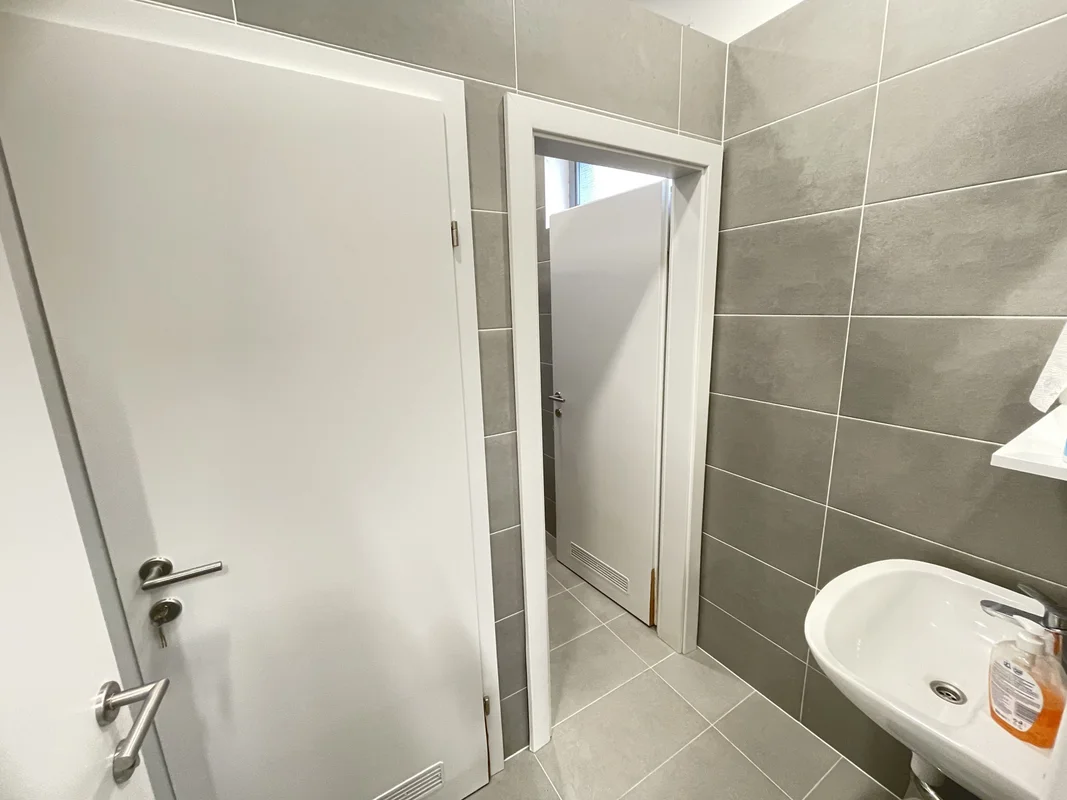 Zagreb, Špansko, poslovni prostor 206m2!!