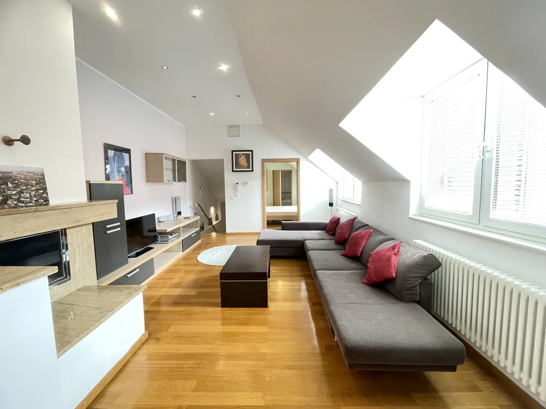 Zagreb, stan, najam, Tkalčićeva 101m2 + vrt!!