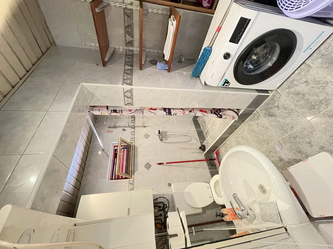 Borongaj, kuća 350 m² – 3 stana + poslovni prostor – odlična lokacija