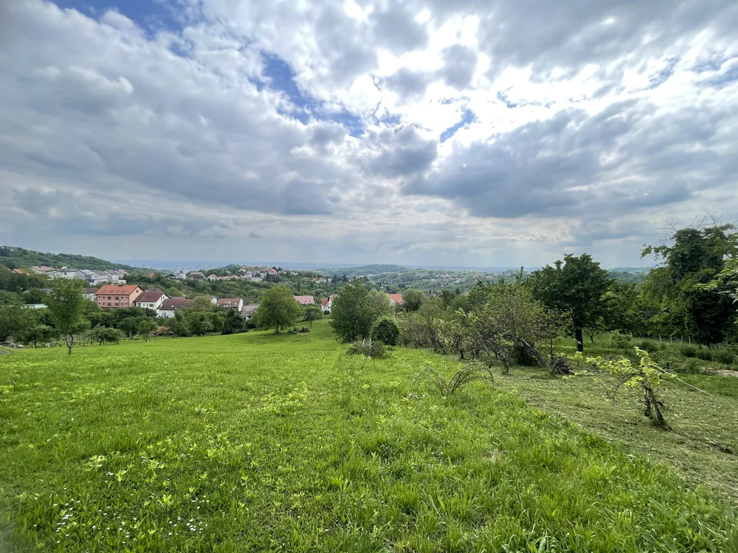 Zagreb, mikulići, građevinsko zemljište 2000m2, prekrasan pogled!!