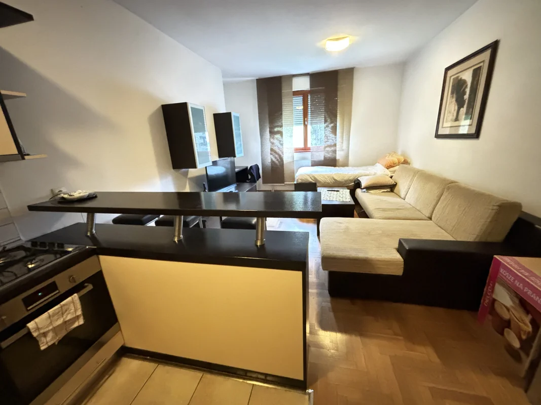 Stan, Zagreb, Vrbani, Prodaja, 32m2 + GARAŽA, LOKACIJA!!