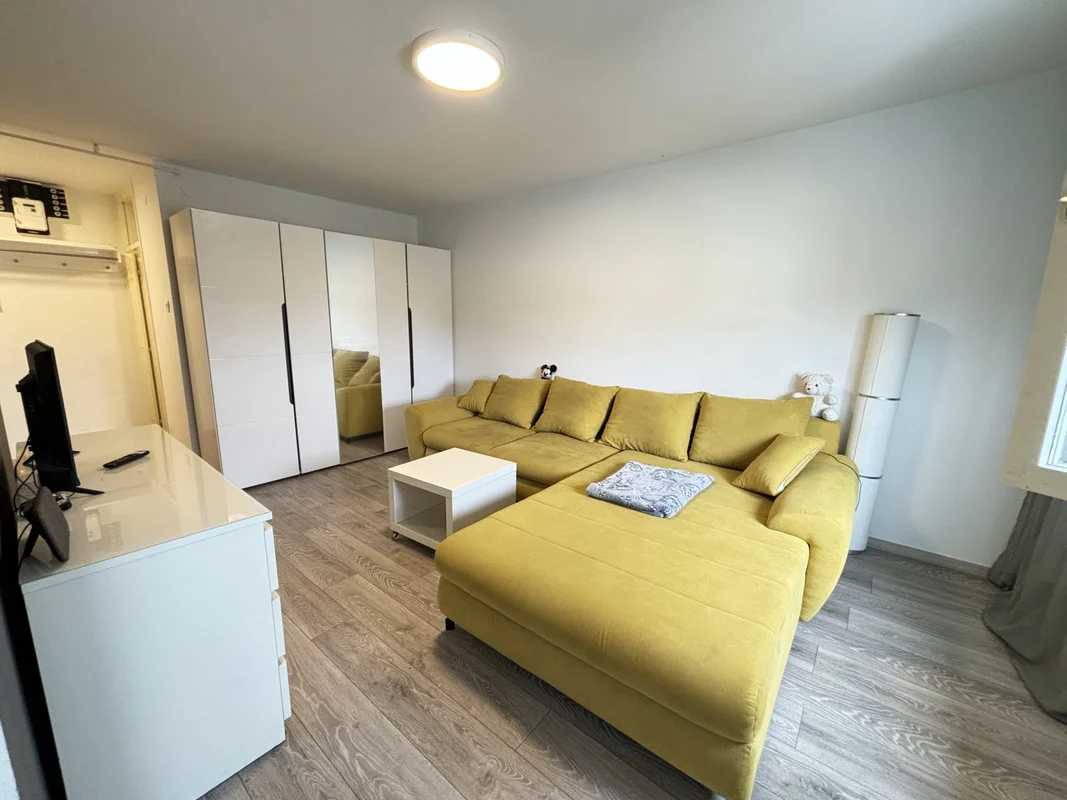 Uređen stan 31m² – Južno Naselje, Samobor