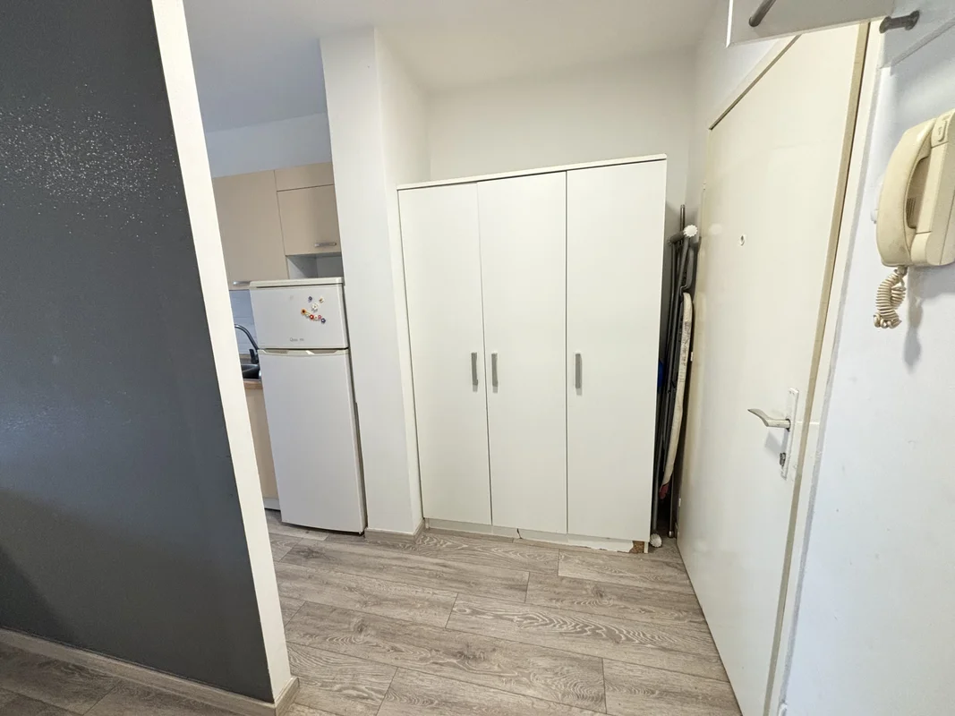 Uređen stan 31m² – Južno Naselje, Samobor