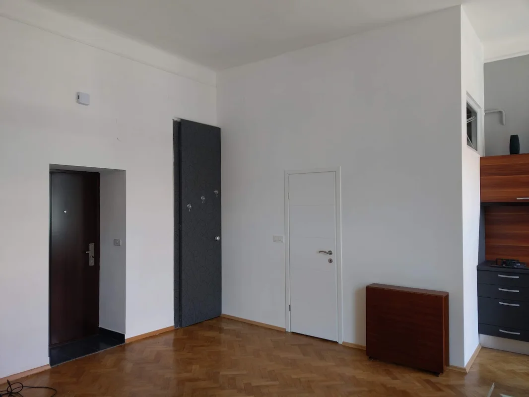 Ekskluzivan trosobni stan 113 m² + 2PM u srcu Zagreba – Jurišićeva