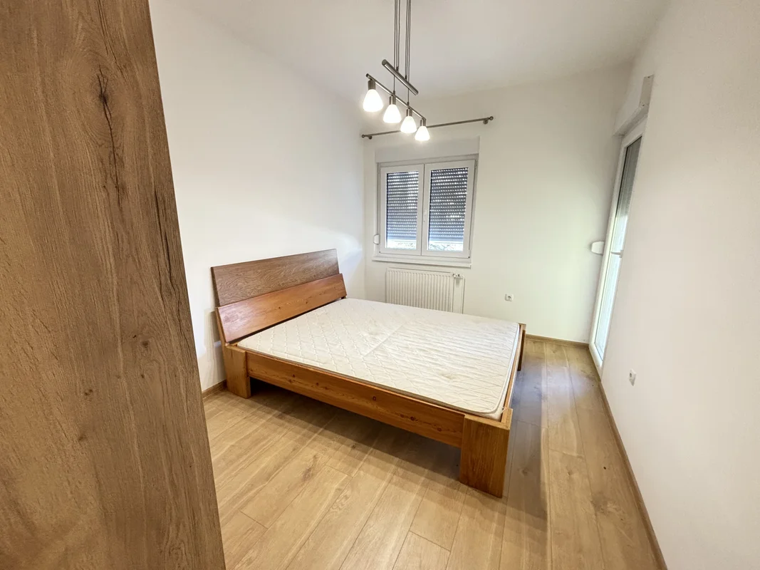 Moderan 3-sobni stan s loggiom i liftom, 65 m², Špansko