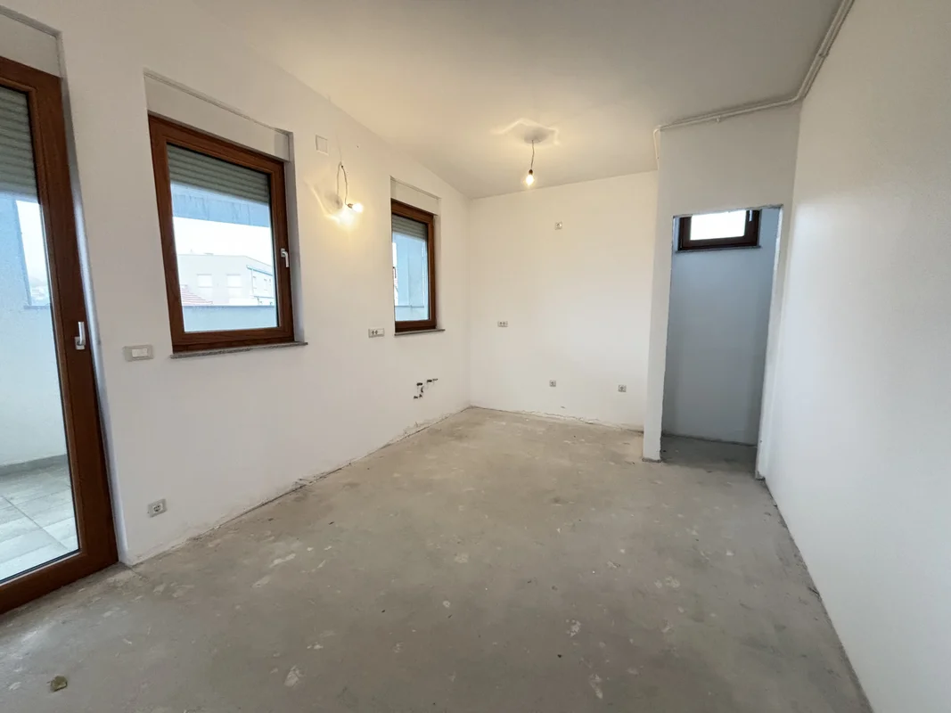 Penthouse s velikom terasom i panoramskim pogledom – Bijenik