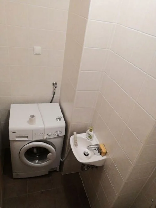 Prostran 4-soban stan s loggiom i garažom – Vrapče, Bolnička cesta