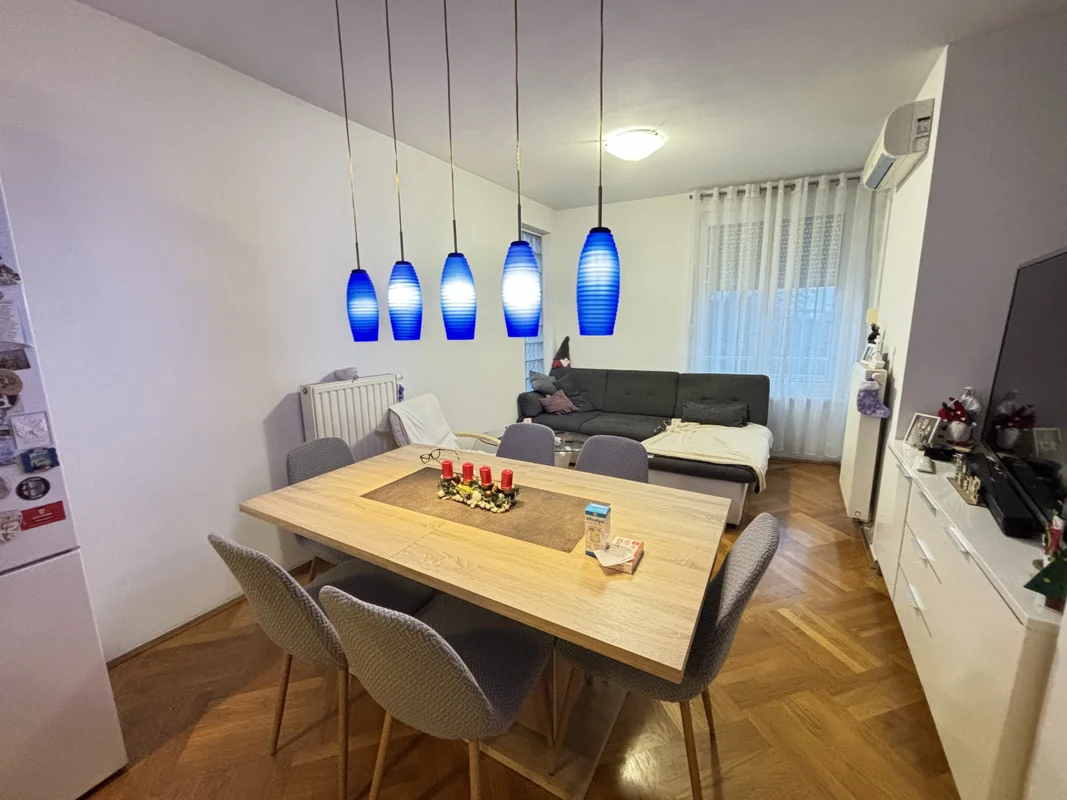 Moderan 3-sobni stan 69 m² s 2 parkirna mjesta i pogledom na park