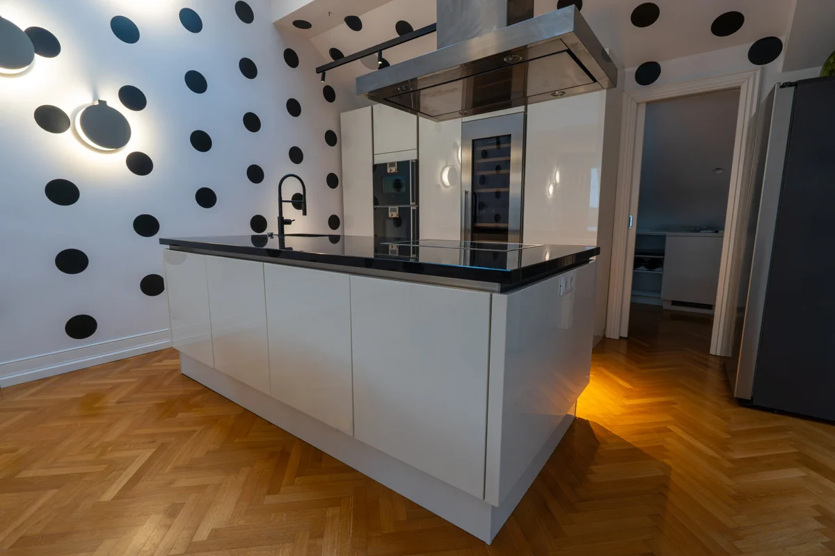 Ekskluzivni penthouse od 270 m² s terasom i pogledom na HNK