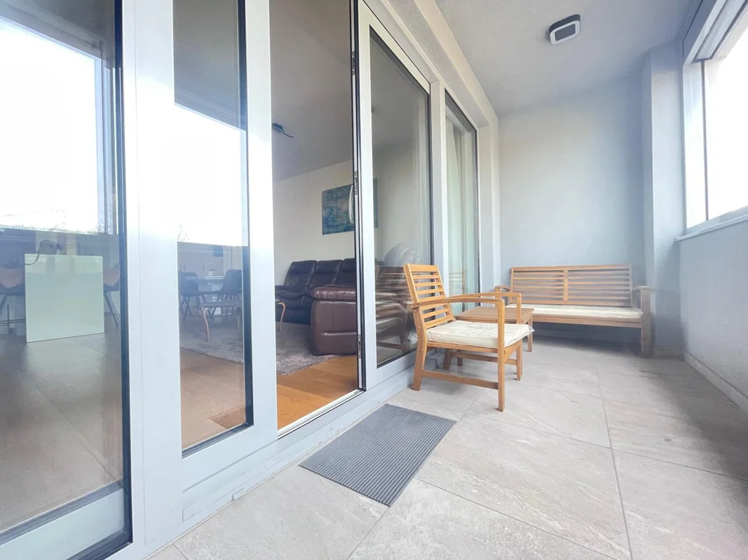 Moderno uređen 85 m² stan u Španskom – odlična lokacija!