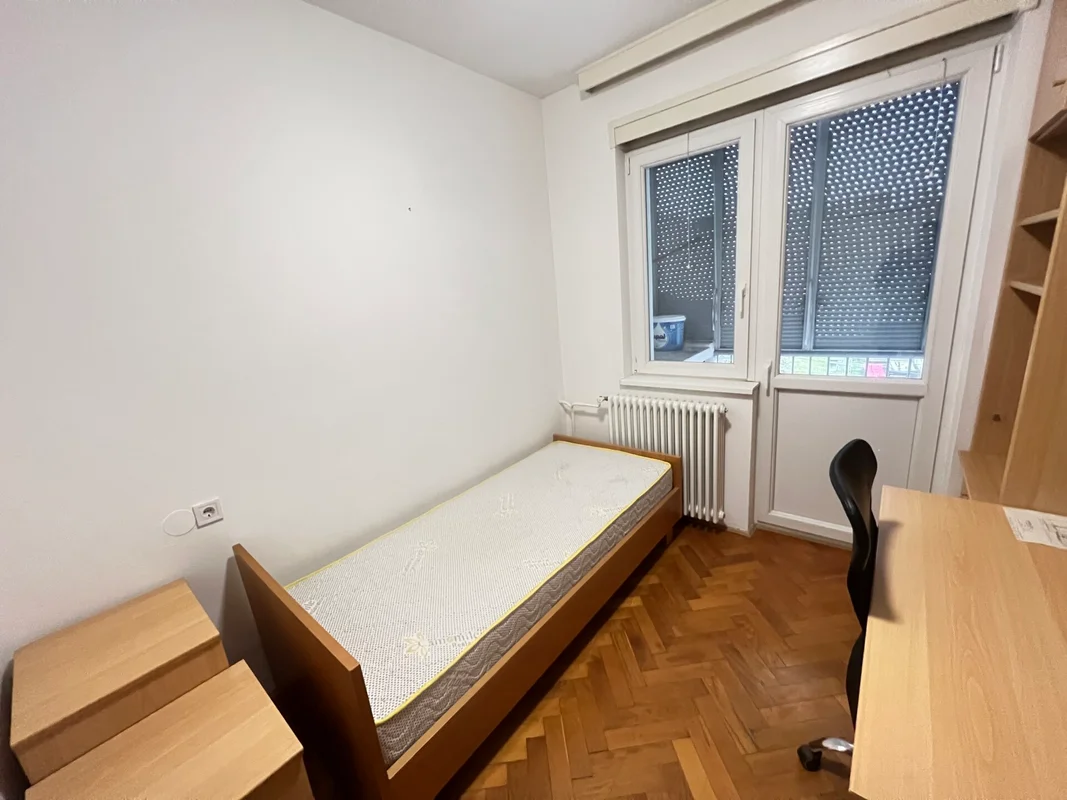 Stan, Zagreb, centar, 3 spavaće sobe idealno za studente!!