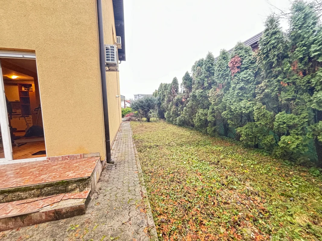 Samobor, Domoslavec – kuća 120 m² s vrtom 175 m² i 3 parkinga