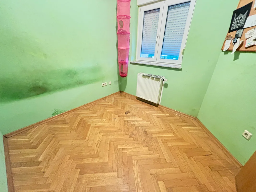 Samobor, Domoslavec – kuća 120 m² s vrtom 175 m² i 3 parkinga