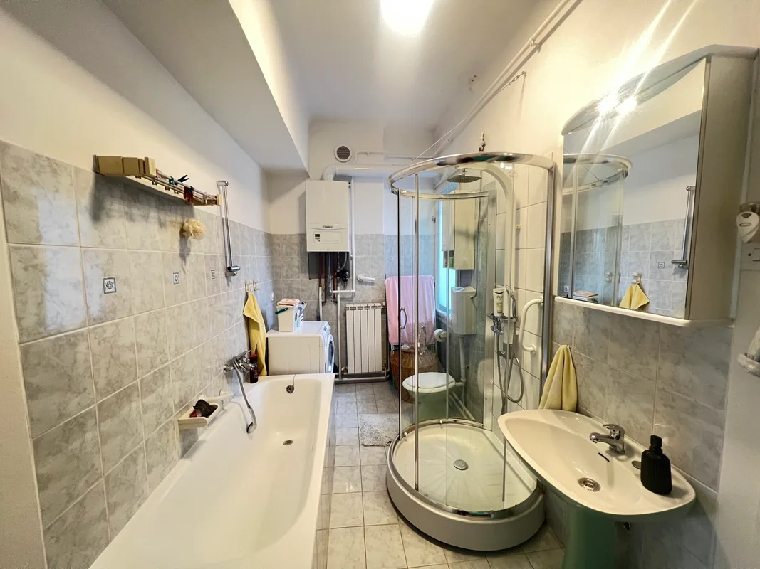 Stan, zagreb, Šalata, sa 3 spavaće sobe, parkingom i balkonom!!