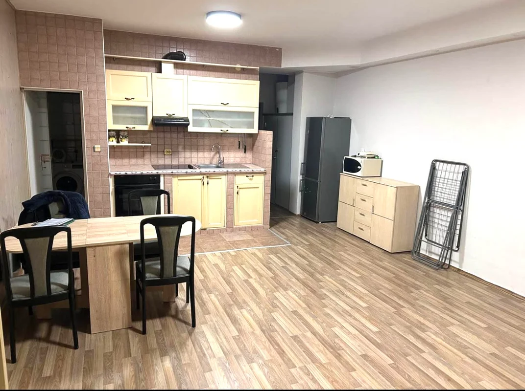 Prostran stan s 2 spavaće sobe – Siget, Novi Zagreb