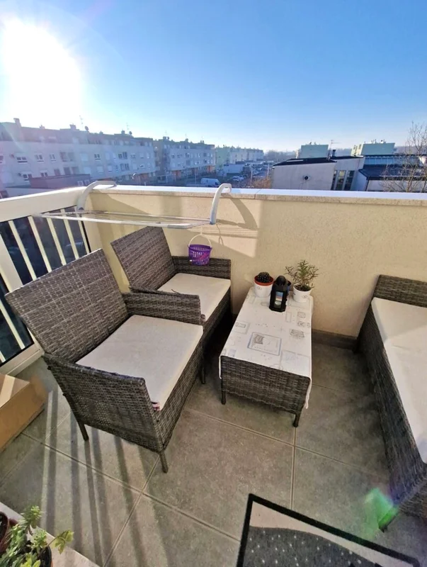 Namješten 1-sobni stan 38 m², lift, lođa – Sesvetski Kraljevec