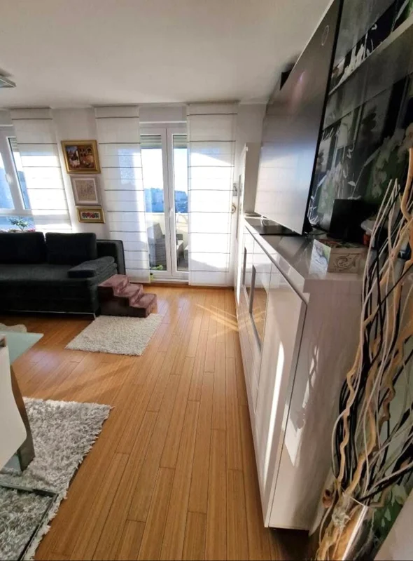 Namješten 1-sobni stan 38 m², lift, lođa – Sesvetski Kraljevec