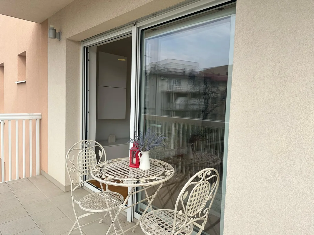 Najam, Zagreb, Maksimir stan sa 100m2, 3 spavaće sobe te dva parkinga!