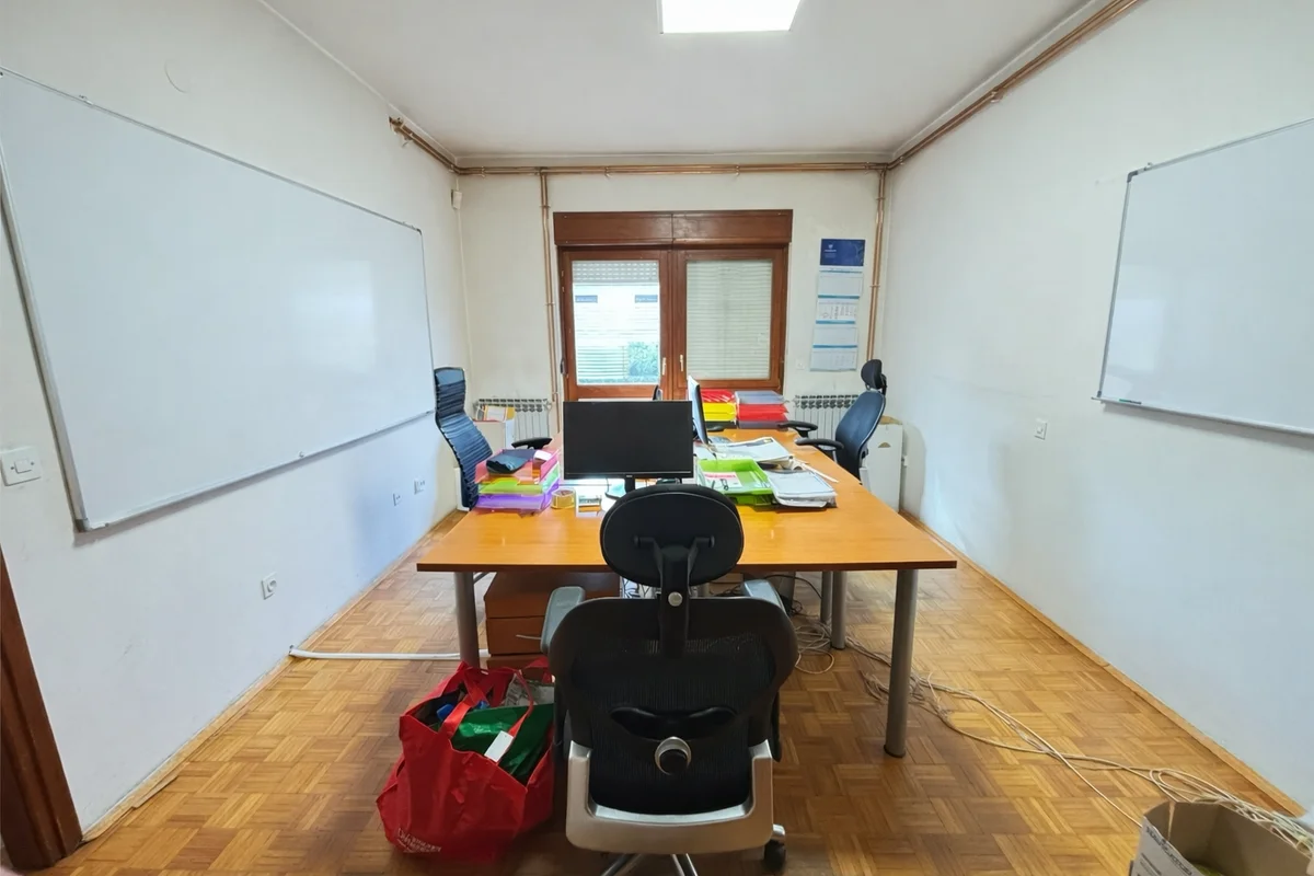 Prostrana kuća s vrtom – Gornja Dubrava, Grižanska