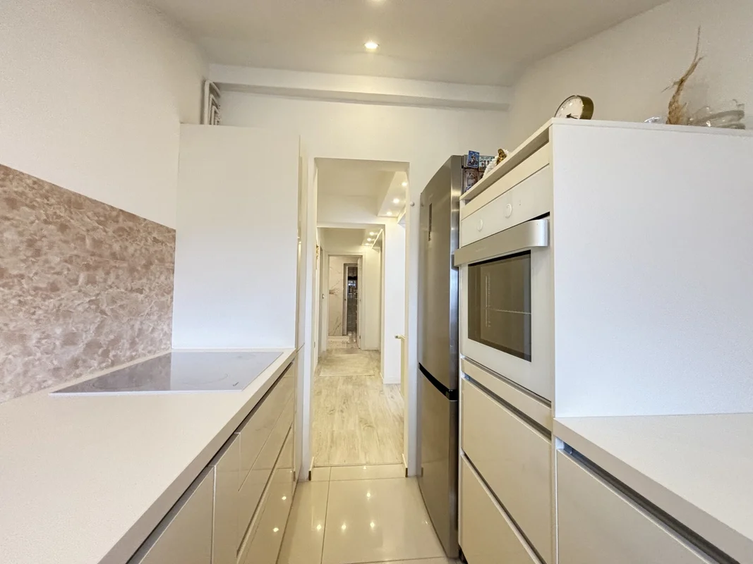 Dubrava – moderan 3-sobni stan s terasom i parkingom