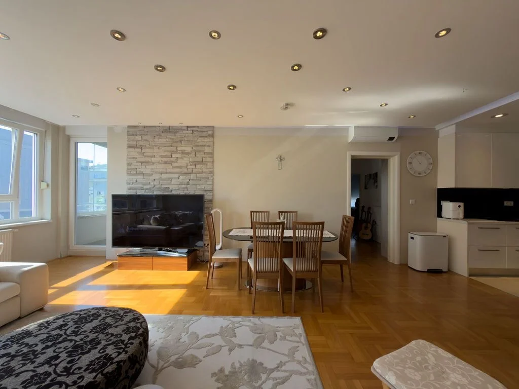 Stan, Zagreb, Špansko, 100m2 u vrhunskoj zgradi!